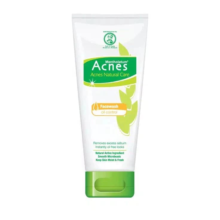 Acnes Natural Care Facewash Oil Control